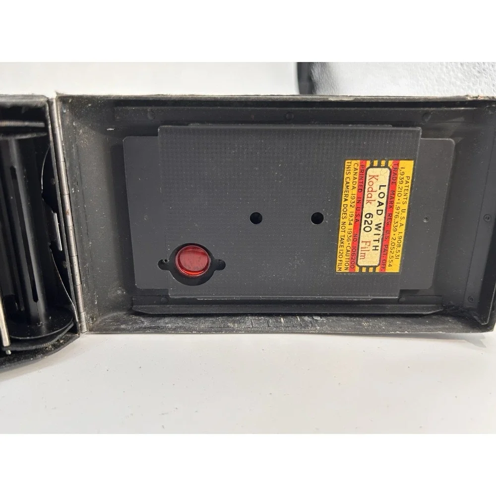 Vintage Kodak Jr Six-16 Series III Folding Camera w Original Box